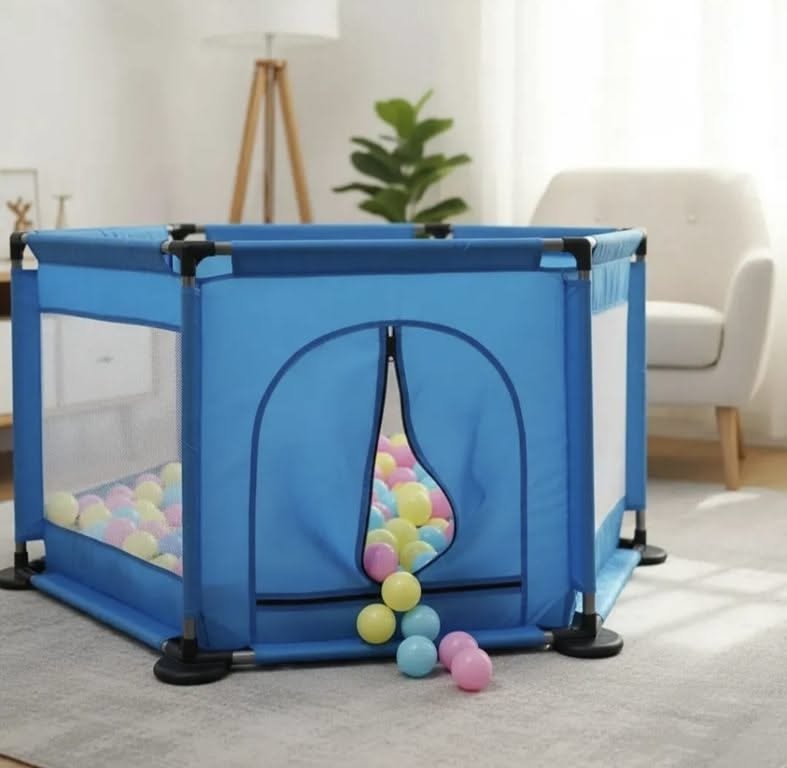 Pequeño Refugio, refugio plegable para bebés, en la sala de la casa